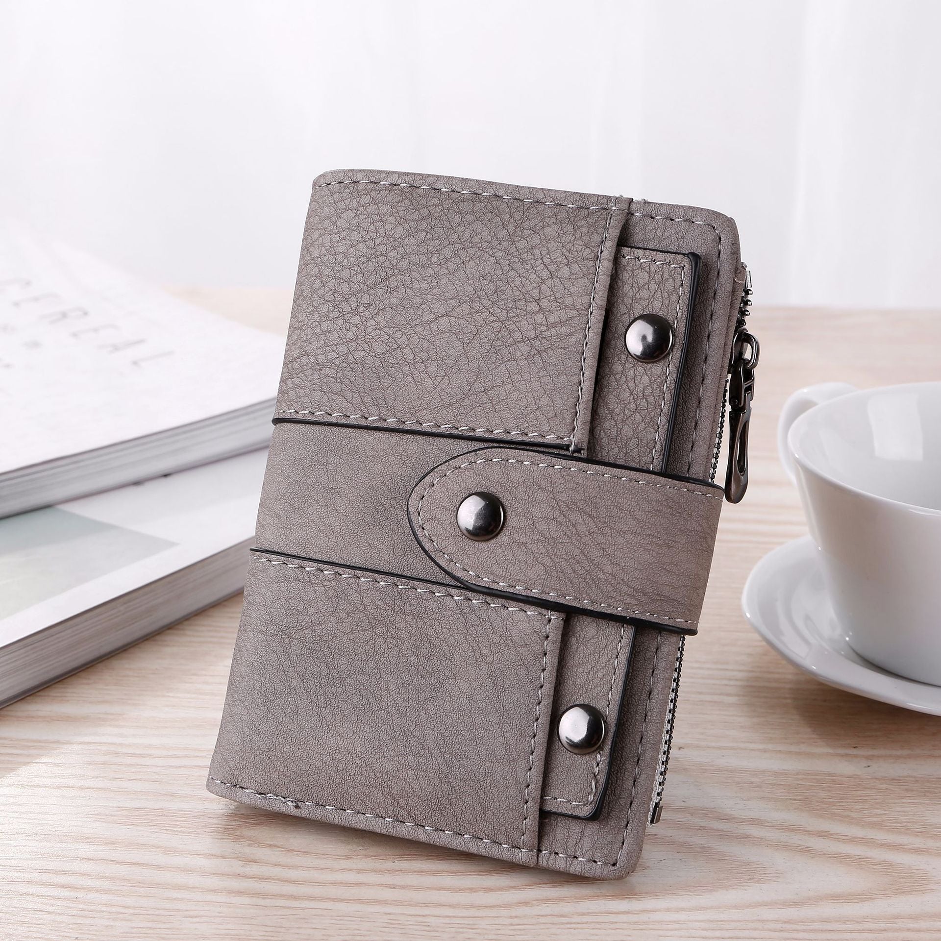 Wholesale 2022 PU Leather women's short wallet Mini clutch handbag cash  card holder coin purse hand bag with zipper for girls billeteras From  m.
